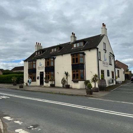 The Blue Bell Hotel Boroughbridge Buitenkant foto